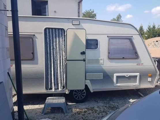                         Sprzedam przyczepę 4-osobową Beyerland - zdjęcie 2
                        