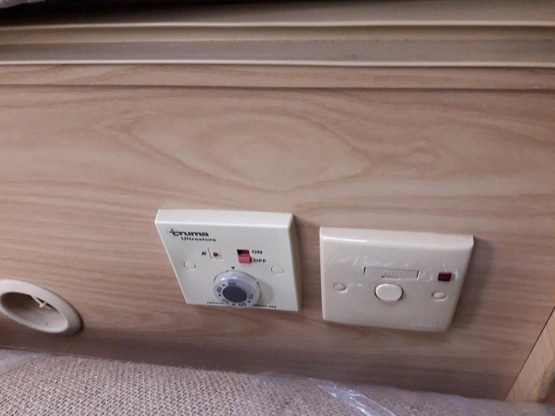                         Przyczepa kempingowa Lunar Freelander 524 - 2000 rok - zdjęcie 17
                        