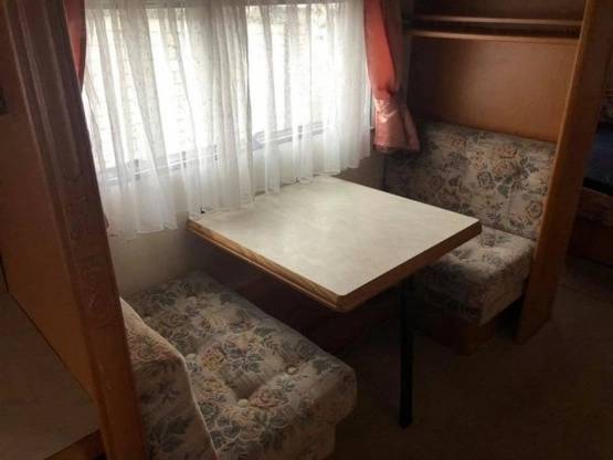                         Przyczepa Hobby 610 - zdjęcie 13
                        