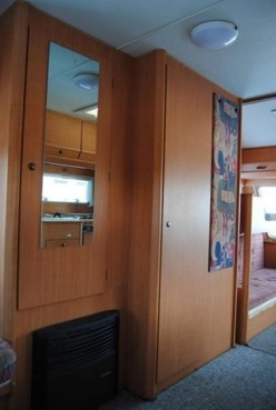                         ABI CRISTAL Zarejestrowana! 6-osobowa z WC! Łóżko piętrowe! TANIO! - zdjęcie 3
                        