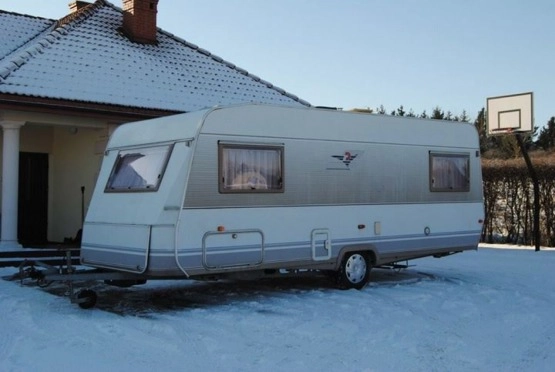                         DETHLEFFS RG5 Przestronna! Zarejestrowana! 4-5 osób z WC! Przedsionek! - zdjęcie 1
                        