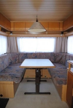                         DETHLEFFS RG5 Przestronna! Zarejestrowana! 4-5 osób z WC! Przedsionek! - zdjęcie 5
                        