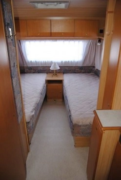                         DETHLEFFS RG5 Przestronna! Zarejestrowana! 4-5 osób z WC! Przedsionek! - zdjęcie 7
                        