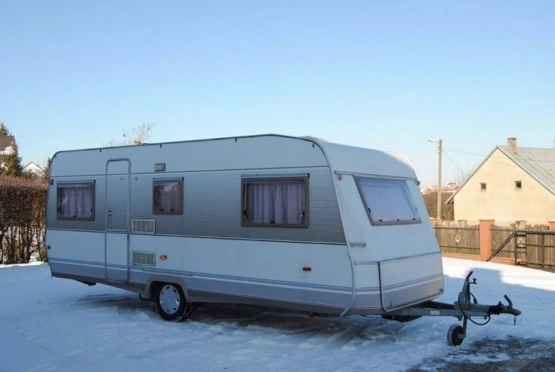                         DETHLEFFS RG5 Przestronna! Zarejestrowana! 4-5 osób z WC! Przedsionek! - zdjęcie 8
                        