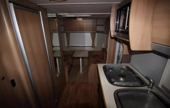                         Przyczepa Elddis, 2009 rok - zdjęcie 13
                        