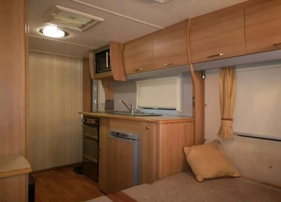                         Przyczepa Elddis, 2009 rok - zdjęcie 8
                        