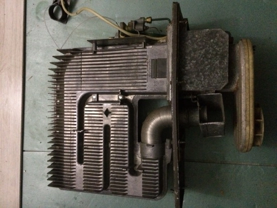                         Sprzedam piecyk gazowy kompletny carver 2000 - zdjęcie 1
                        