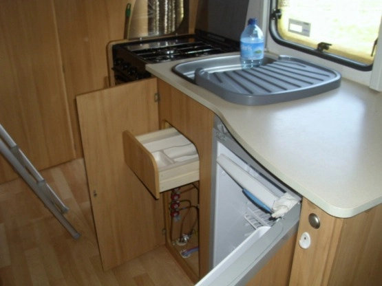                         Przyczepa kempingowa Avondale 545 2008r SOLAR MOVER NAPED - zdjęcie 13
                        