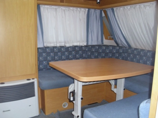                         przyczepa kempingowa Hobby Knaus Eufelland 500 2006r.  - zdjęcie 15
                        