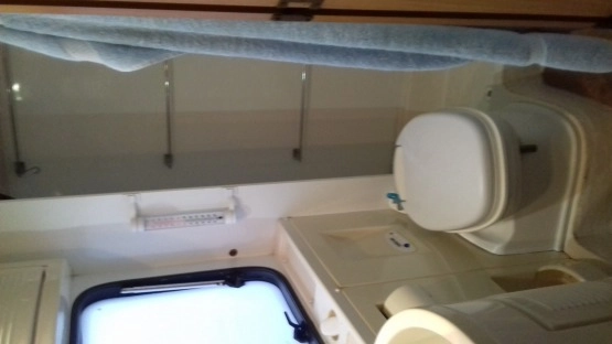                         Sprzedam kampera Ford Transit Rimor oferta prywtana Okazja! - zdjęcie 10
                        