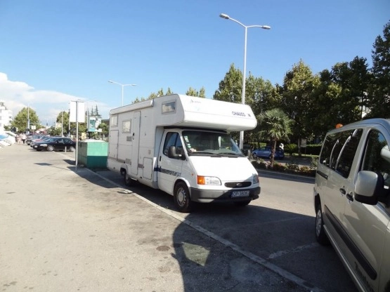                         Sprzedam kampera Chausson Ford Transit 1999 rok, 6-osobowy - zdjęcie 3
                        