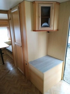                         Przyczepa kempingowa Wilk 500, 1993 rok, 4-5 osobowa - zdjęcie 4
                        