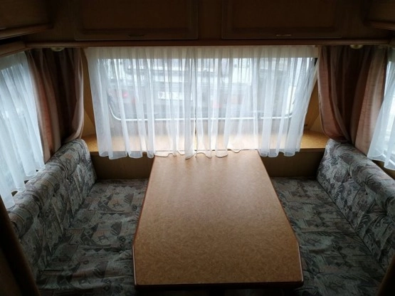                         Przyczepa kempingowa Wilk 500, 1993 rok, 4-5 osobowa - zdjęcie 8
                        