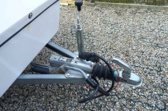                         Nowa Przyczepa Kempingowa 3-osobowa produkcji Niewiadów model N126D. DMC 750kg. - zdjęcie 11
                        