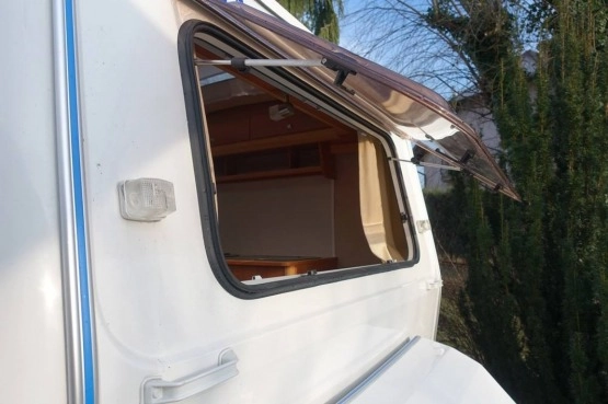                         Nowa Przyczepa Kempingowa 3-osobowa produkcji Niewiadów model N126D. DMC 750kg. - zdjęcie 14
                        