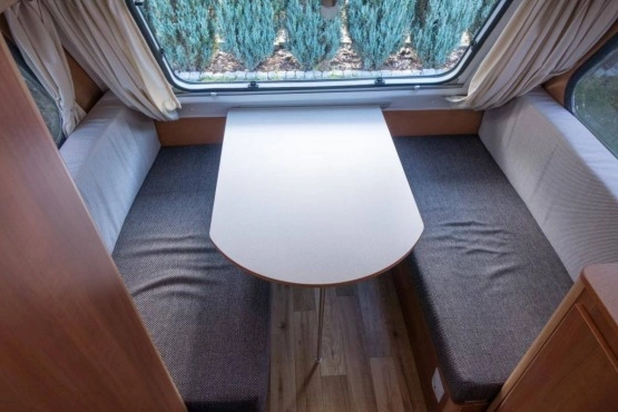                         Nowa Przyczepa Kempingowa 3-osobowa produkcji Niewiadów model N126D. DMC 750kg. - zdjęcie 17
                        