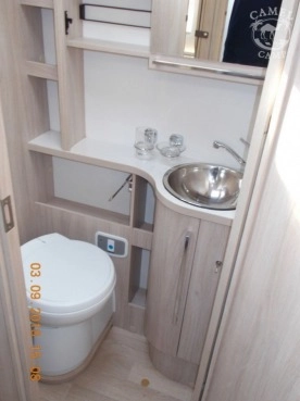                         RAPIDO 855 F - zdjęcie 10
                        