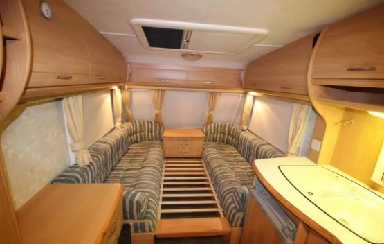                         Przyczepa kempingowa Swift z 2003 roku - zdjęcie 13
                        