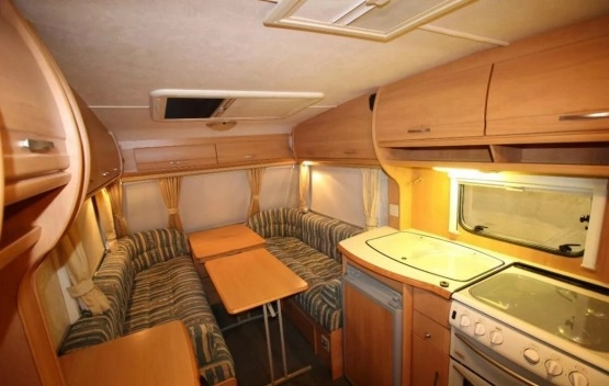                         Przyczepa kempingowa Swift z 2003 roku - zdjęcie 7
                        