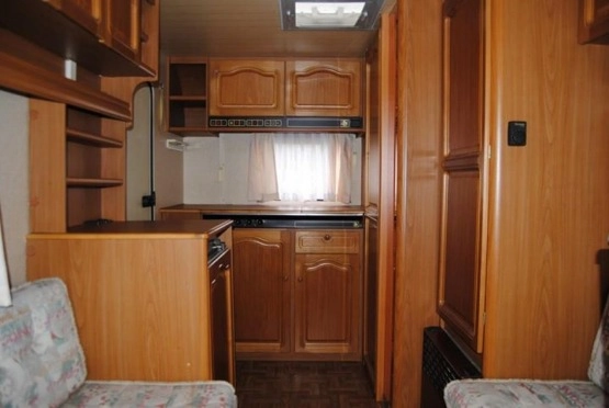                         KNAUS AZUR Zarejestrowana! 2-3 osobowa z WC, Markiza, SUPER STAN, DMC 900 kg - zdjęcie 8
                        