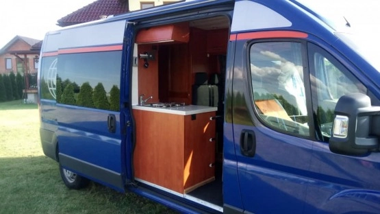                        Kamper Fiat Ducato z 2009 roku - zdjęcie 2
                        