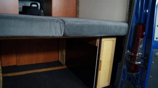                         Kamper Fiat Ducato z 2009 roku - zdjęcie 3
                        