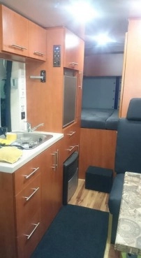                         Kamper Fiat Ducato z 2009 roku - zdjęcie 5
                        