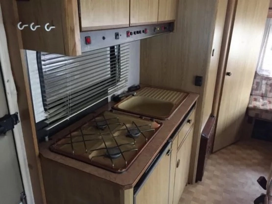                         Kamper Peugeot J5 Burstner A620 2.5D 1990 r. - zdjęcie 7
                        