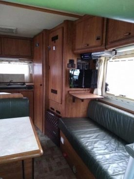                         Camper Fiat Ducato 2,5D HYMER CAMP ERIBA 565, rok 1991 - zdjęcie 11
                        