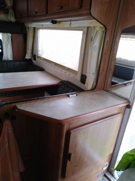                         Camper Fiat Ducato 2,5D HYMER CAMP ERIBA 565, rok 1991 - zdjęcie 7
                        