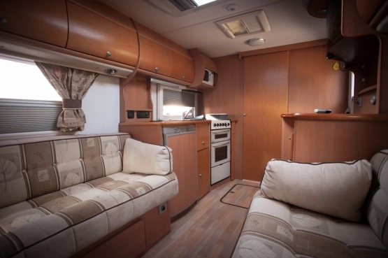                         rzyczepa kempingowa AVONDALE AVOCET 2os 2005 – MOTOR MOVER (parkowanie z pilota) - zdjęcie 15
                        