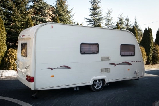                         rzyczepa kempingowa AVONDALE AVOCET 2os 2005 – MOTOR MOVER (parkowanie z pilota) - zdjęcie 7
                        