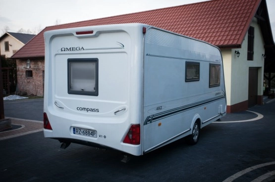                         Przyczepa kempingowa COMPASS OMEGA 2os 2003 rok ZAREJESTROWANA - zdjęcie 2
                        