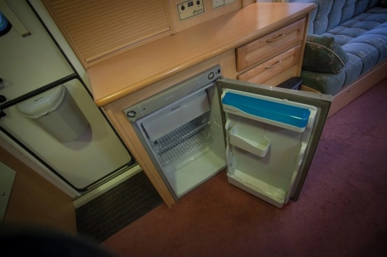                         Przyczepa kempingowa COMPASS OMEGA 2os 2003 rok ZAREJESTROWANA - zdjęcie 7
                        