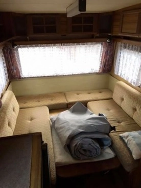                         TABBERT 4000 zgrabna przyczepa jak nowa, 1980 rok, 3-4 os. + PRZEDSIONEK z dostawką - zdjęcie 2
                        