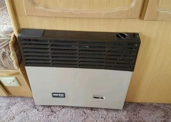                         Przyczepa AVONDALE z 1998 roku - zdjęcie 3
                        