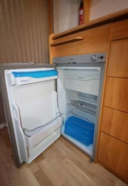                         Przyczepa Adria 530 z 2005 roku - zdjęcie 17
                        