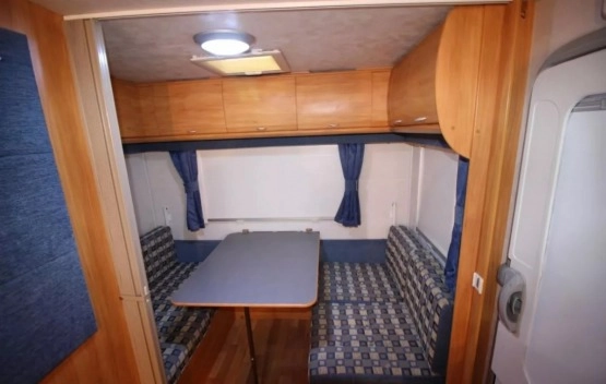                         Przyczepa Adria 530 z 2005 roku - zdjęcie 5
                        