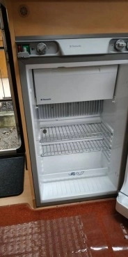                         Przyczepa kempingowa BAILEY RANGER 470/4 z przedsionkiem i osprzętem - zdjęcie 4
                        