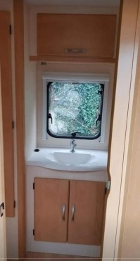                         Przyczepa kempingowa BAILEY RANGER 470/4 z przedsionkiem i osprzętem - zdjęcie 9
                        