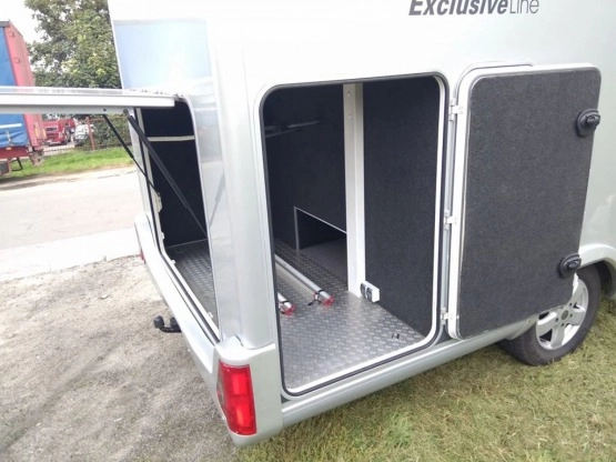                         Frankia i700 Rolls-Royce zimowy, full wyposażenie, gigant, GARAŻ, klima, SAT + 2 TV - zdjęcie 12
                        