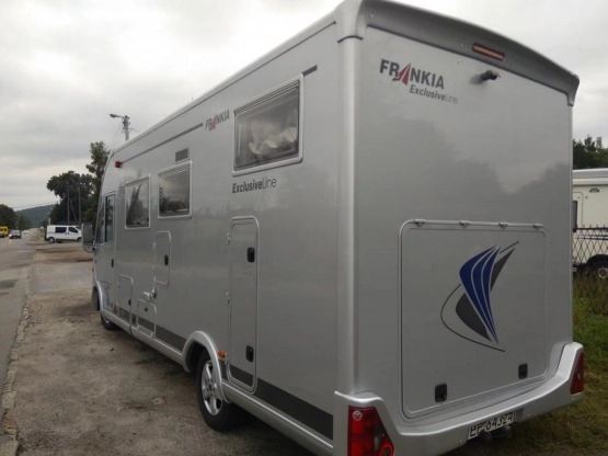                         Frankia i700 Rolls-Royce zimowy, full wyposażenie, gigant, GARAŻ, klima, SAT + 2 TV - zdjęcie 2
                        