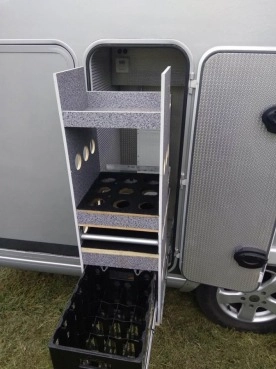                         Frankia i700 Rolls-Royce zimowy, full wyposażenie, gigant, GARAŻ, klima, SAT + 2 TV - zdjęcie 5
                        