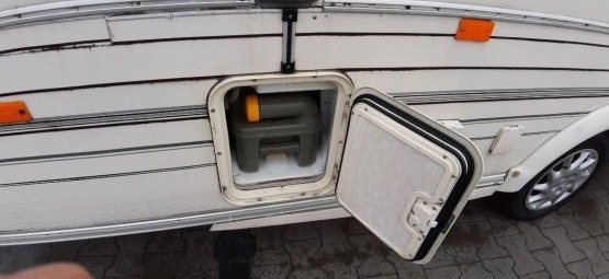                         Przyczepa Bailey Renger z 2002 roku - zdjęcie 4
                        