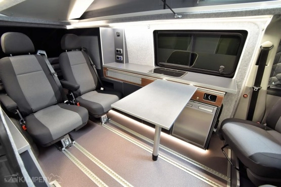                         Volkswagen T6 r.2018 wersja long – zabudowa kamper flex - wynajem, Kraków - zdjęcie 11
                        