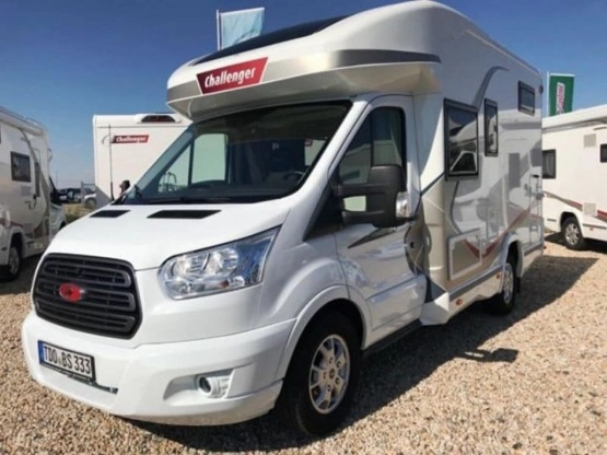                         Kamper Ford Challenger - zdjęcie 4
                        