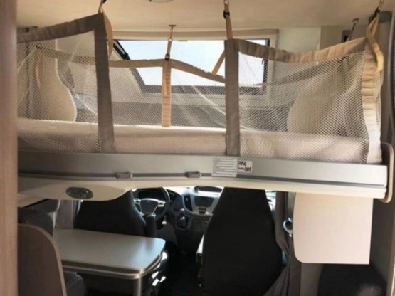                         Kamper Ford Challenger - zdjęcie 8
                        