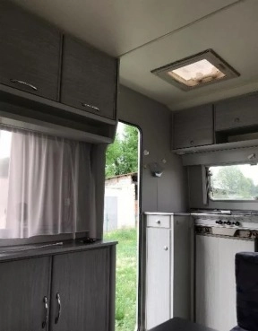                         Przyczepa Beyerland Delta Caravans z 1996 roku - zdjęcie 5
                        