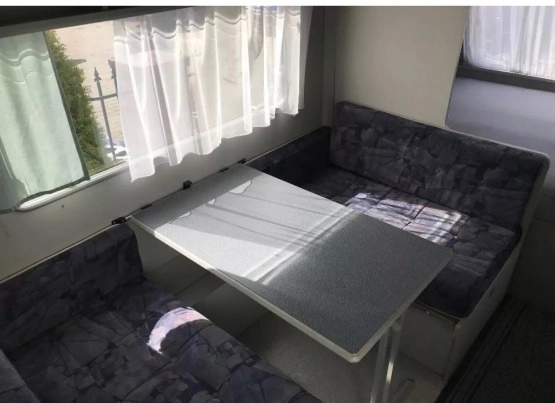                         Przyczepa Beyerland Delta Caravans z 1996 roku - zdjęcie 8
                        