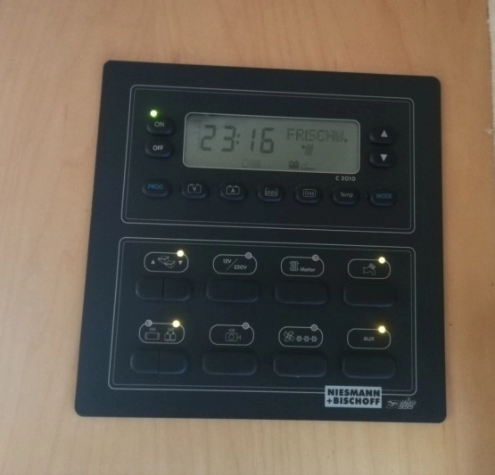                         MAN L2000 Kamper Niesmann + Bischoff Clou Liner 830 CAŁOROCZNY  - zdjęcie 17
                        